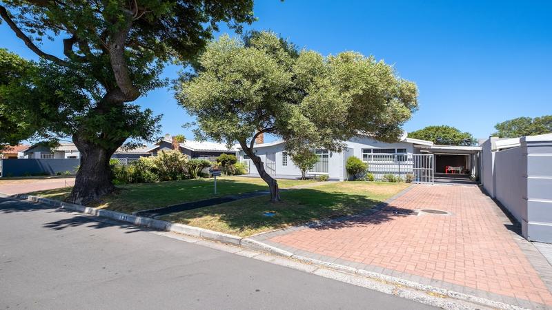 3 Bedroom Property for Sale in Richmond Estate Western Cape